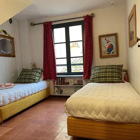 150 M2, 2 Terrasses , Vieille Ville Et Vue Daire Saint-Tropez